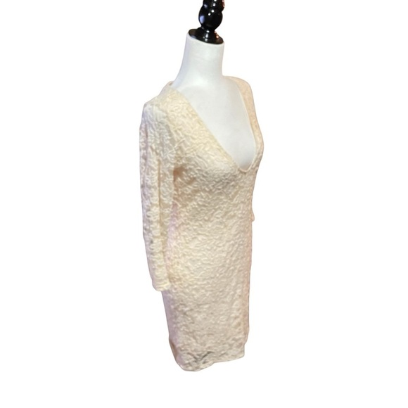 ASOS Cream Lace Mini Dress- Stretchy-V Neckline-Size 10-Floral Design-Lined - Picture 2 of 10